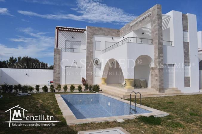 superbe villa de 500 m2 a vendre