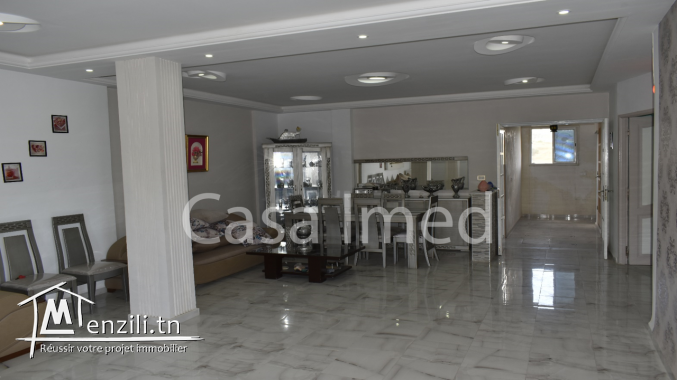 une maison a mnihla de 201,6 m²