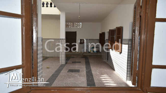 Maison 3 étages située à manouba –oued ellil