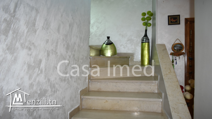 un beau duplex  à manouba -oued ellil