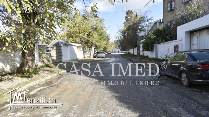 Un superbe terrain de 366 m²  en plein bardo
