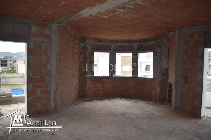 Maison avec étage inachevée a Borj cedria