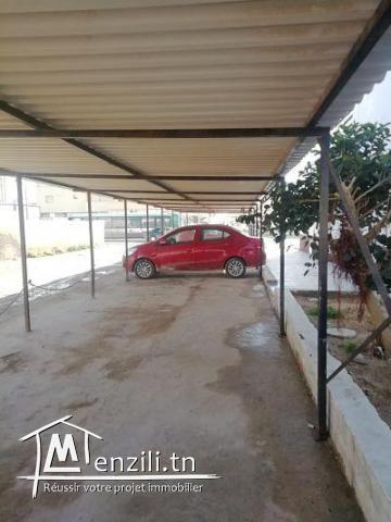 Appartement vaste, joli et entretenu