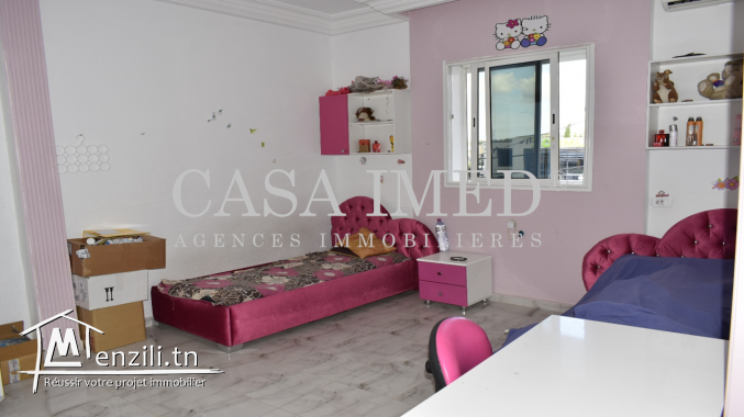 une villa chic a mnihla