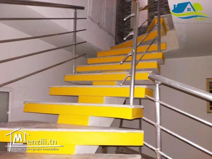 للبيع دار على بحر في قليبية ب 500 مليون 