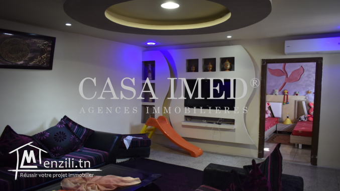 étage de  villa en 1 étage  à omrane France