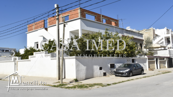 villa est située dans un quartier calme  a bardo