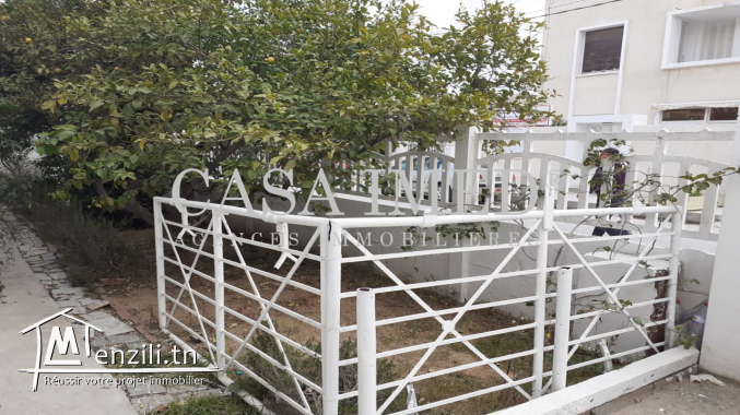 Etage de maison sis à bardo prés magasin générale