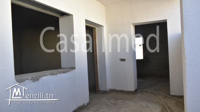 une villa 2 étages innachevée à jardin d’el menzah 1