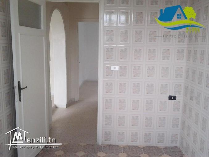 للبيع دار فيها 120 م² ب 75 مليون