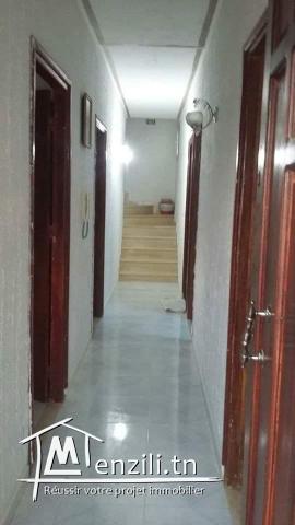 A VENDRE UNE MAISON -CITE WARD-OUED ELLIL-MANOUBA