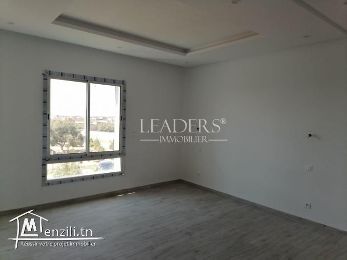 une belle villa avec piscine vue de mer