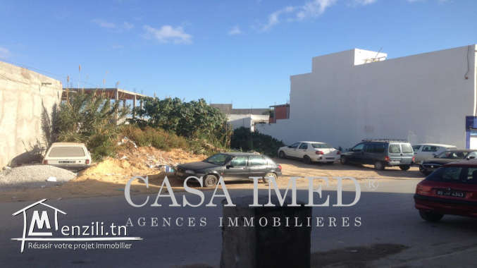 un beau terrain de 200 m2 à manouba