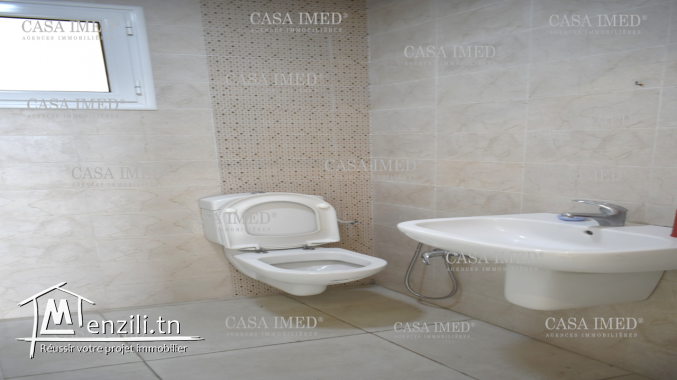 Un bel appartement Au 4 eme  étage à manouba