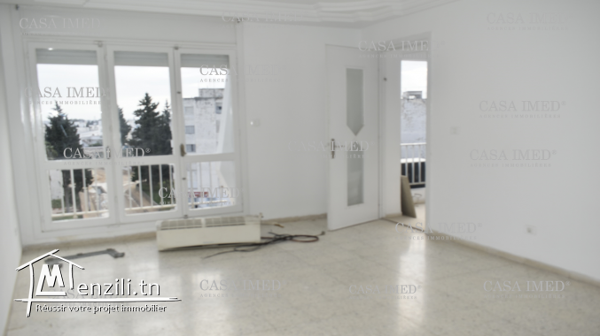 Un bel appartement Au 4 eme  étage à manouba