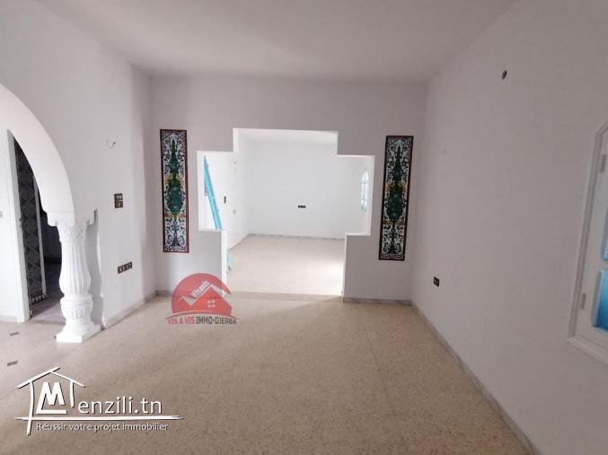 LOCATION VILLA SANS MEUBLES A HOUMT SOUK DJERBA