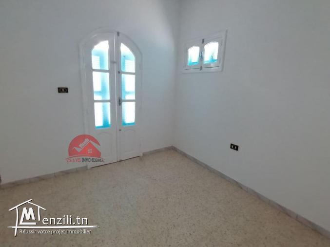 LOCATION VILLA SANS MEUBLES A HOUMT SOUK DJERBA