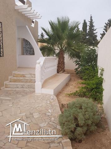 villa avec piscine L278