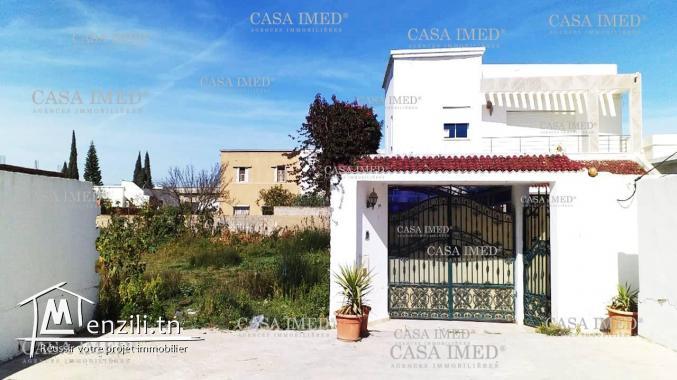 terrain à Chotrana de 749 m2