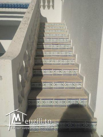 Villa S+5  à Ben Arous