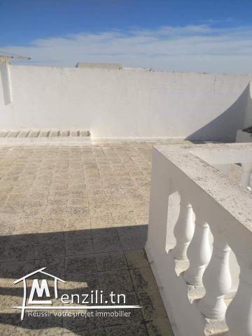 Villa S+5  à Ben Arous