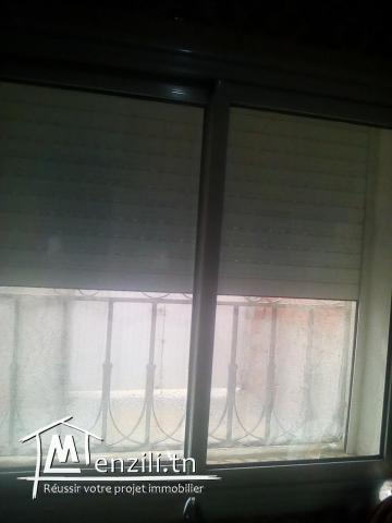 دار للبيع بسوم معقول 