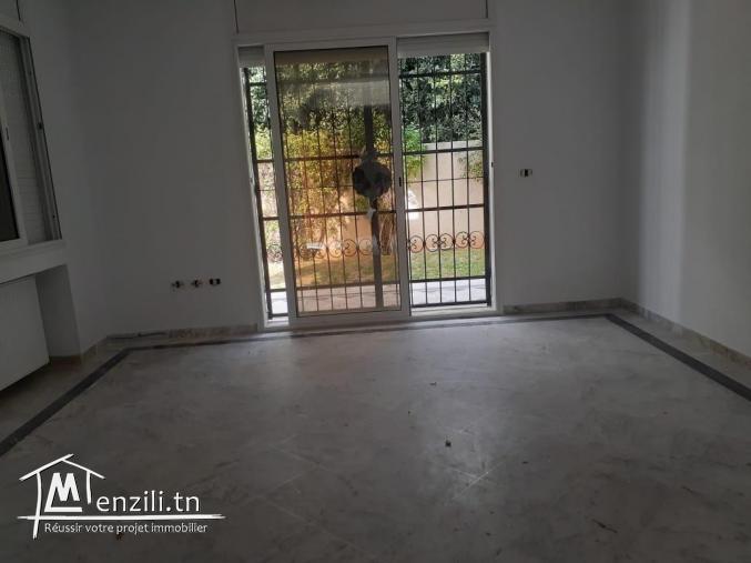 Villa en bon état à Chotrana 3