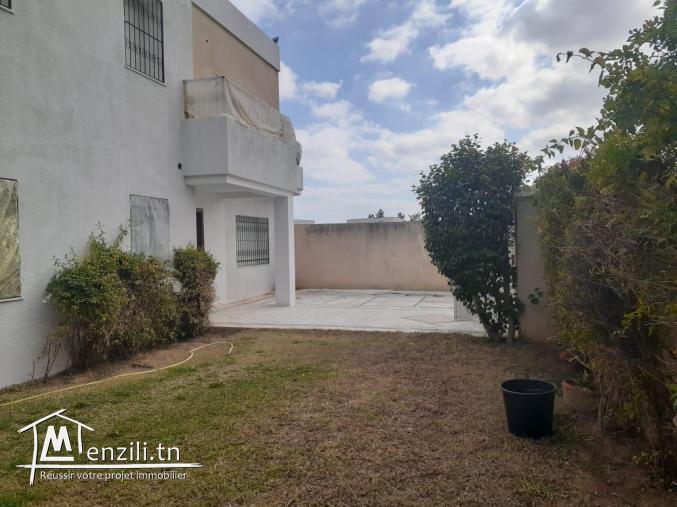 Villa en bon état à Chotrana 3