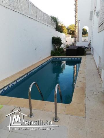 À louer villa cite les pins