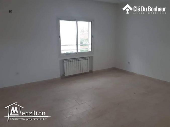 Appartement S+3 neuf à Cité Nasser
