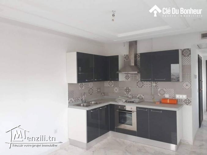 Appartement S+3 neuf à Cité Nasser