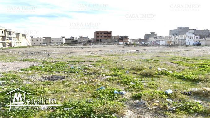 un terrain de 300 m2 a Oued Ellil