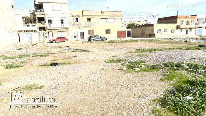 un terrain de 300 m2 a Oued Ellil