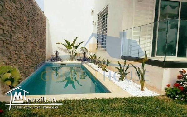 Duplex avec piscine tout neuf à La Marsa