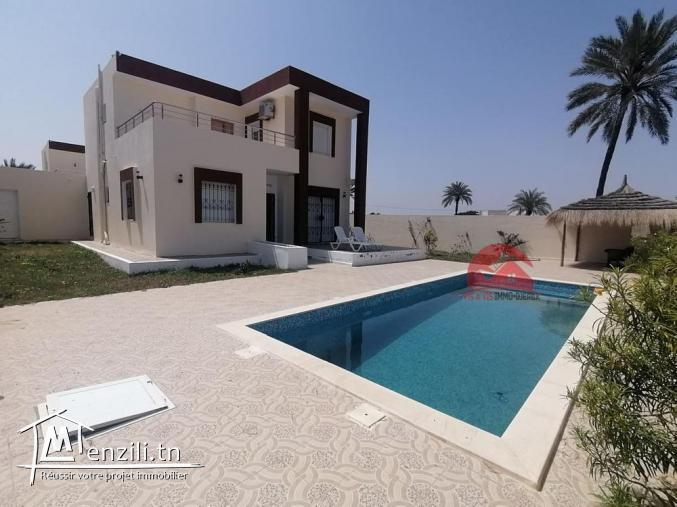 VILLA 4 CHAMBRES - DJERBA HOUMT SOUK - LOCATION ANNUELLE