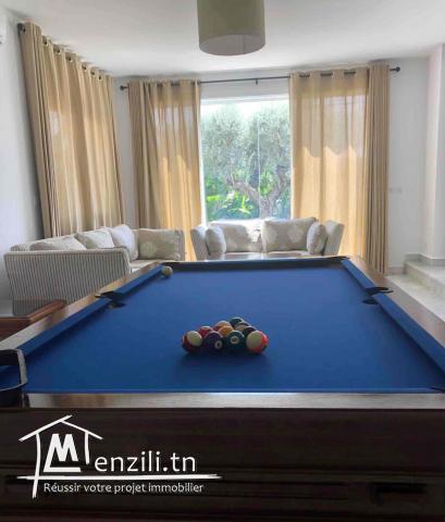 À louer une luxueuse villa S+5  pour les vacances à Yassmine hammamet