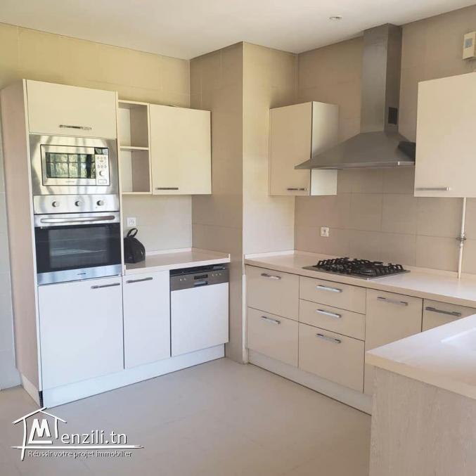 location -villa avec piscine au Golf de Gammarth