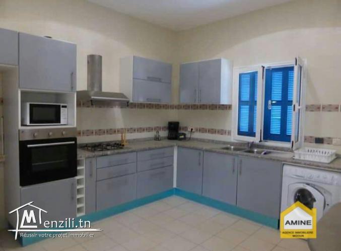 À louer une villa avec piscine à Aghir