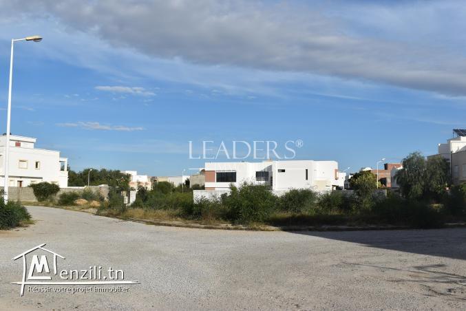 AV un terrain Yasmine Hammamet, près de la mer.