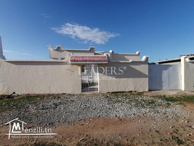 une maison au RDC avec garage située à Hammamet