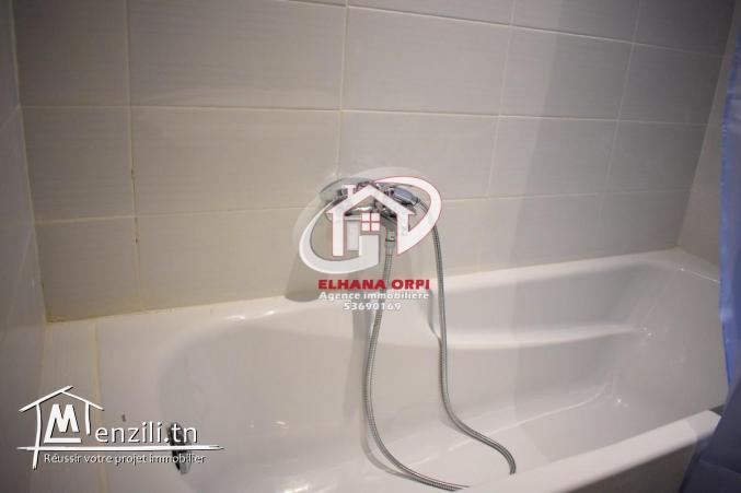 à louer s+2 très proche de la plage vue sur mer