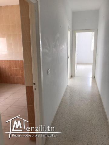 Apart S+2 situé dans une résidence à Gremda km 8