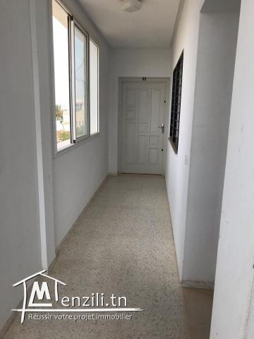 Apart S+2 situé dans une résidence à Gremda km 8