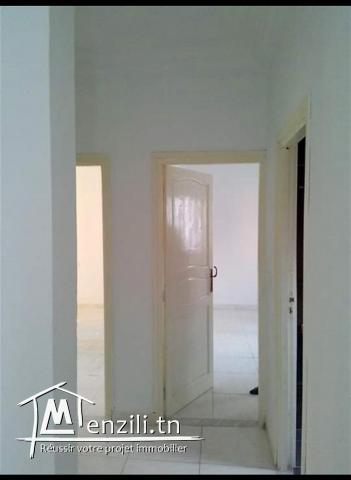 Appartement de 100 m2 à louer à La Marsa