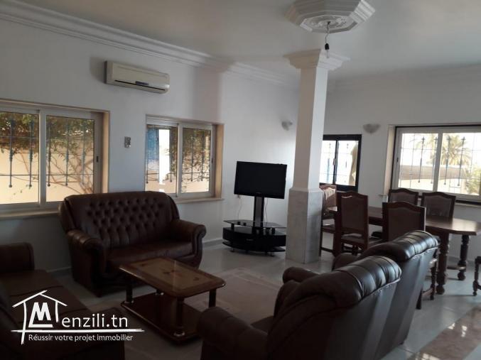 Villa à louer pour vos vacances d’été à la lagune Tezdaine