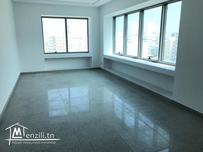 #Bureau très haut standing de 121 m2