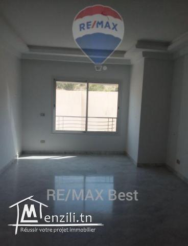 Superbe appartement S+2 à vendre.