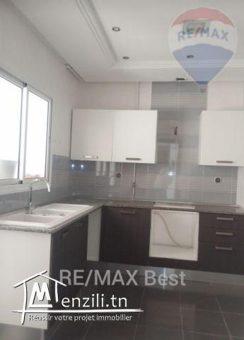 Superbe appartement S+2 à vendre.