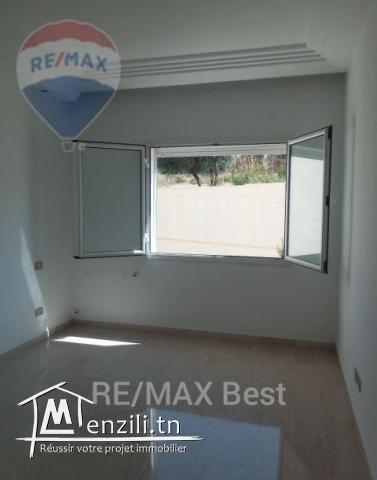 Superbe appartement S+2 à vendre.