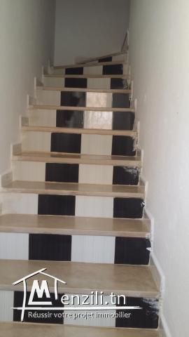 A vendre une maison R +1